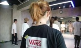 热点爆料怎样发视频呀,如何轻松制作热点新闻视频教程